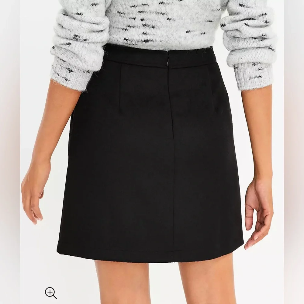 LOFT EUC Wooly Button Pocket Skirt Size 4 black wool skirt